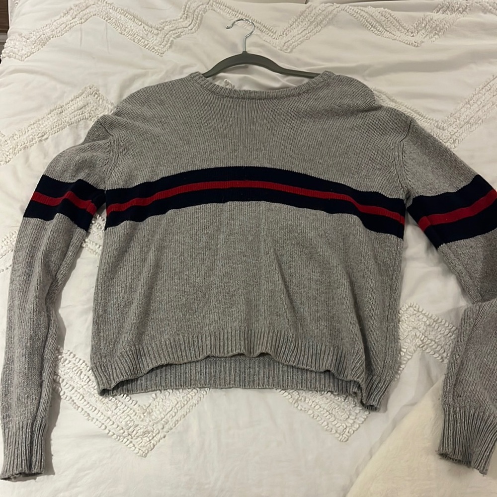 Brandy Melville sweater